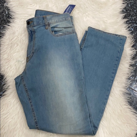 American Rag
Men's Straight-Fit Jeans, - Picture 2 of 7